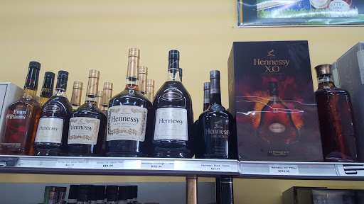Liquor Store «1st Infinity Liquor Llc», reviews and photos, 114 Polo Park Blvd E, Davenport, FL 33897, USA