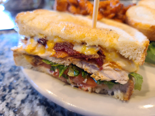 Golf Course «The River Club Golf & Learning Center», reviews and photos, 1150 Warfield Blvd, Clarksville, TN 37043, USA