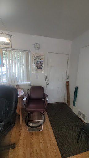Barber Shop «Allsports Barber Shop», reviews and photos, 3684 Sashabaw Rd, Waterford Twp, MI 48329, USA