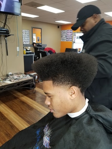 Barber Shop «Miles Barbershop», reviews and photos, 7611 S Osborne Rd #206, Upper Marlboro, MD 20772, USA