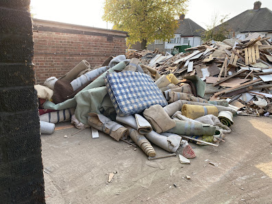 Click and Clear Unit 17a, Click and Clear, Highway Farm Horsley Rd, Cobham KT11 3JZ, United Kingdom