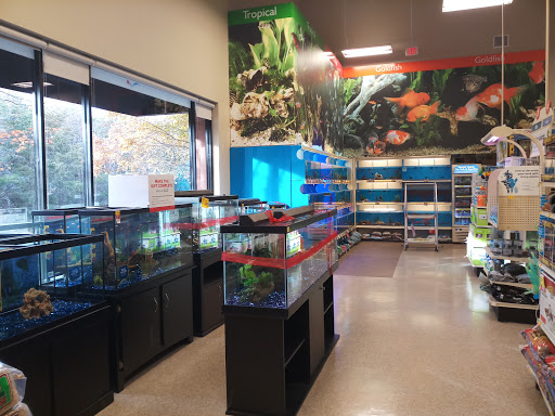 Pet Supply Store «PetSmart», reviews and photos, 11860 Spectrum Center, Reston, VA 20190, USA