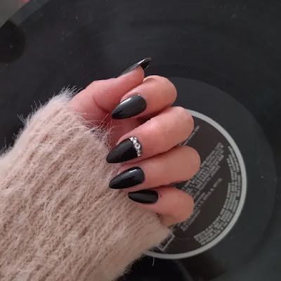 Highway To Nail à Longages