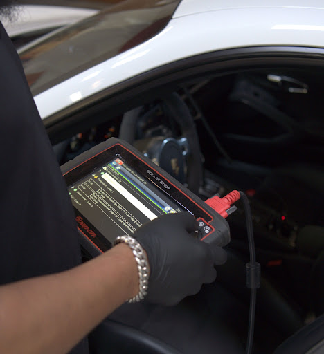 Auto Body Shop «D & D AUTO BODY & COLLISION REPAIR, INC», reviews and photos, 955 N Amphlett Blvd, San Mateo, CA 94401, USA