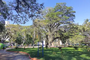 Praça Afonso Pena image