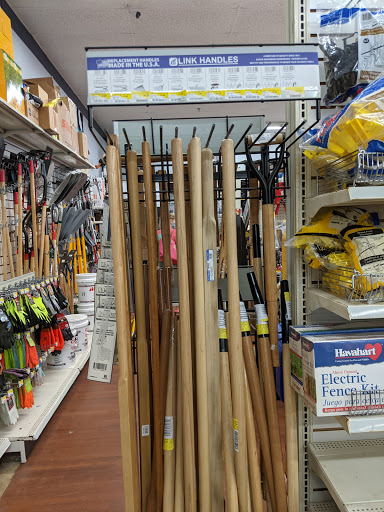 Hardware Store «Hometown Hardware», reviews and photos, 127 Plaza Loop, Canton, NC 28716, USA