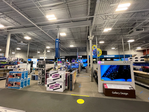 Electronics Store «Best Buy», reviews and photos, 1501 New Britain Ave, West Hartford, CT 06110, USA