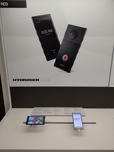 Cell Phone Store «Verizon», reviews and photos, 636 W Big Beaver Rd, Troy, MI 48084, USA