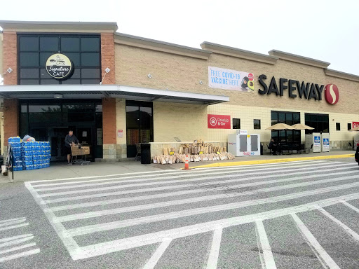 Grocery Store «Safeway», reviews and photos, 106 W. Manson Rd, Chelan, WA 98816, USA