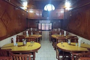 MAJNU Bar & Restaurant image
