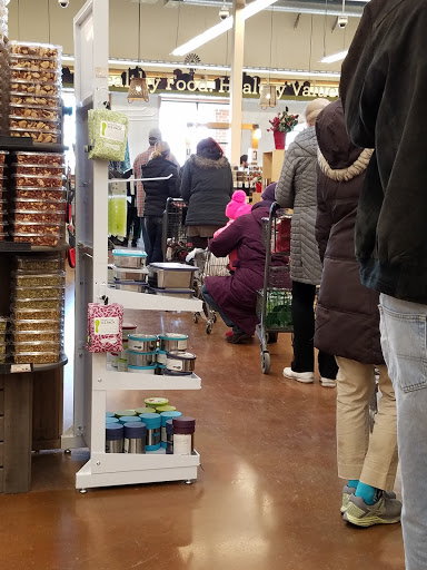 Grocery Store «Fresh Thyme Farmers Market- Apple Valley MN», reviews and photos, 14880 Florence Trail, Apple Valley, MN 55124, USA