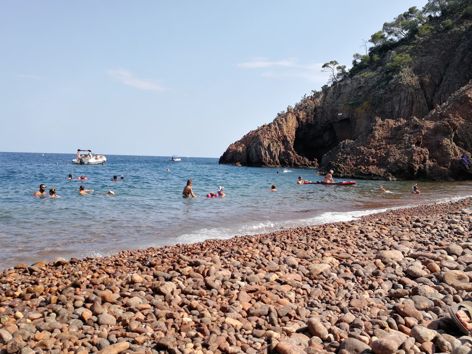 Φωτογραφία του Creek Aiguille με επίπεδο καθαριότητας πολύ καθαρό