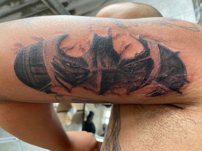 Shirow tattoo piercing à Potte