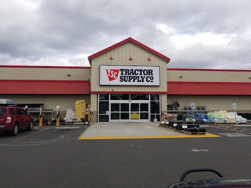 Tractor Supply Co., 10616 Bald Hill Rd SE, Yelm, WA 98597, USA, 