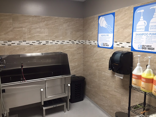 Pet Supply Store «Chow Hound Pet Supplies», reviews and photos, 5811 Byron Center Ave SW, Wyoming, MI 49519, USA