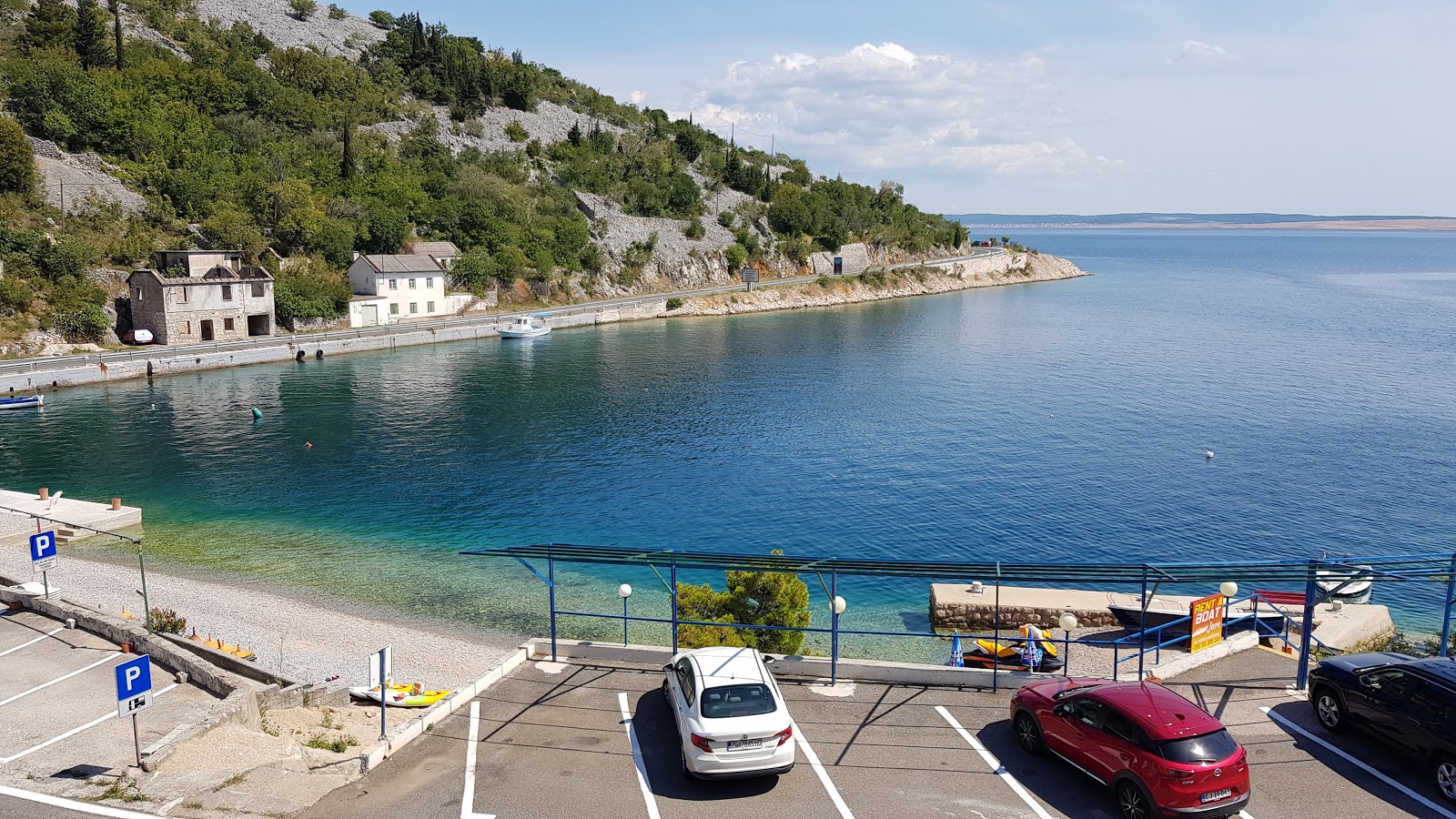 Fotografie cu Uvala Tamnicka II cu mic golf