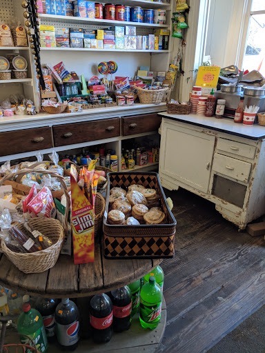 General Store «Bluemont General Store», reviews and photos, 33715 Snickersville Turnpike, Bluemont, VA 20135, USA