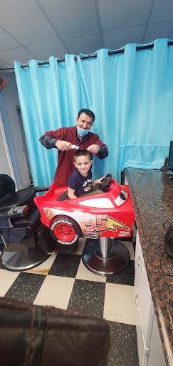 Barber Shop «Royal Barber Shop», reviews and photos, 2111 Bellmore Ave, Bellmore, NY 11710, USA