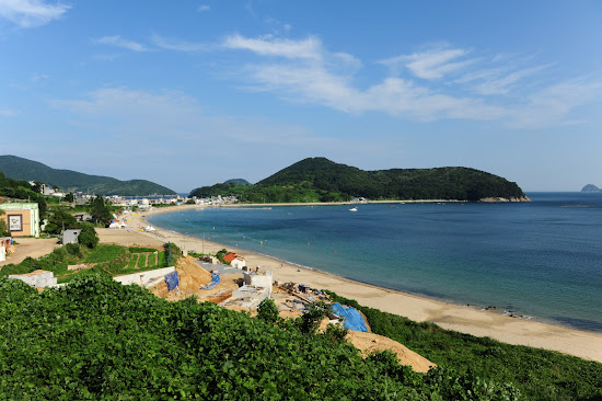 Gujora Beach
