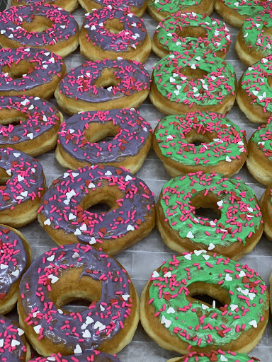 Coffee Shop «Daynight Donuts», reviews and photos, 2234 Fairgrounds Rd NE, Salem, OR 97301, USA