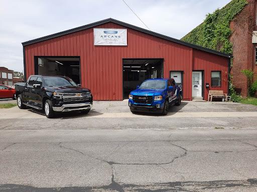 Arcane Detailing 419 en Ashland