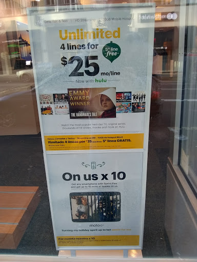 Cell Phone Store «Sprint», reviews and photos, 609 Sw Broadway Ave, Portland, OR 97205, USA