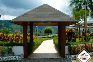 Colinas de Mina, Villa Altagracia image