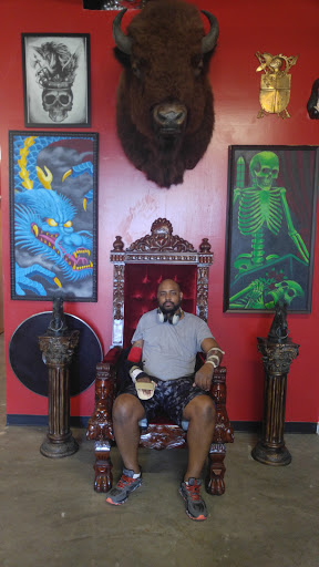 Tattoo Shop «Legend Tattoo», reviews and photos, 8303 Burnet Rd #2, Austin, TX 78757, USA