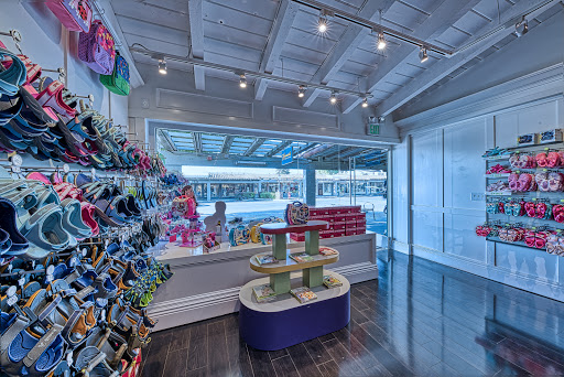 Shoe Store «Howard Shoes for Children», reviews and photos, 10123 N Wolfe Rd, Cupertino, CA 95014, USA