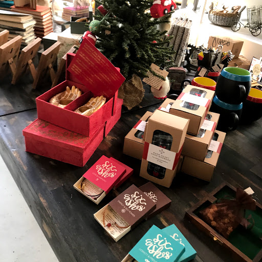 Gift Shop «Ten Thousand Villages», reviews and photos, 1122 Walnut St, Philadelphia, PA 19107, USA