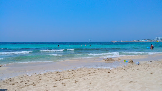 Plaža Glyki Nero