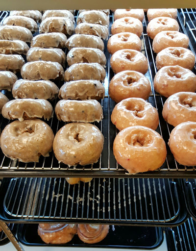 Donut Shop «Daylight Donuts», reviews and photos, 1105 Southview Ln #114, Tuscaloosa, AL 35405, USA