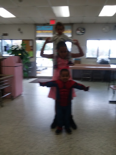 Dry Cleaner «Halmony Dry Cleaners & Coin Laundry», reviews and photos, 1435 E Atherton Rd, Flint, MI 48507, USA