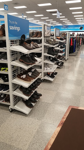 Clothing Store «Ross Dress for Less», reviews and photos, 902 Sepulveda Blvd, Harbor City, CA 90710, USA