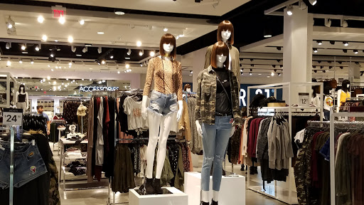 Shopping Mall «Springfield Town Center», reviews and photos, 6500 Springfield Mall, Springfield, VA 22150, USA