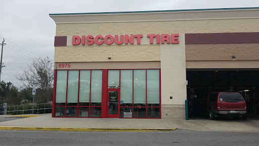 Tire Shop «Discount Tire Store - Lakeland, FL», reviews and photos, 6975 US Hwy 98 N, Lakeland, FL 33809, USA