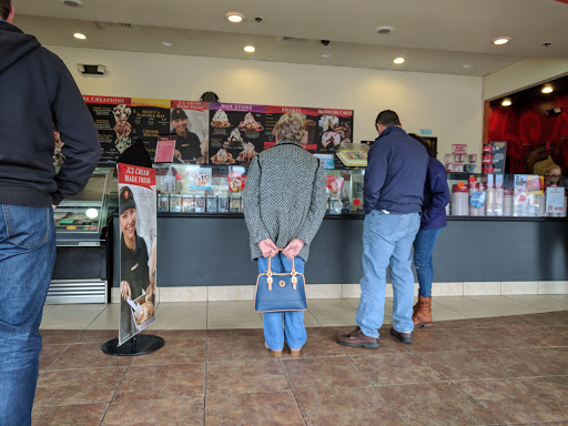 Ice Cream Shop «Cold Stone Creamery», reviews and photos, 28 Backus Ave, Danbury, CT 06810, USA