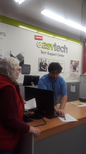 Office Supply Store «Staples», reviews and photos, 2000 Santiam Hwy SE, Albany, OR 97322, USA