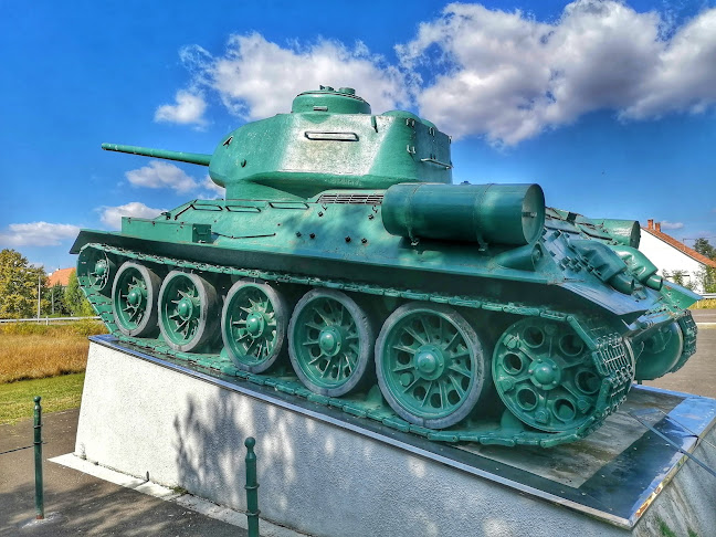 Hortobágyi tankcsata emlékmű