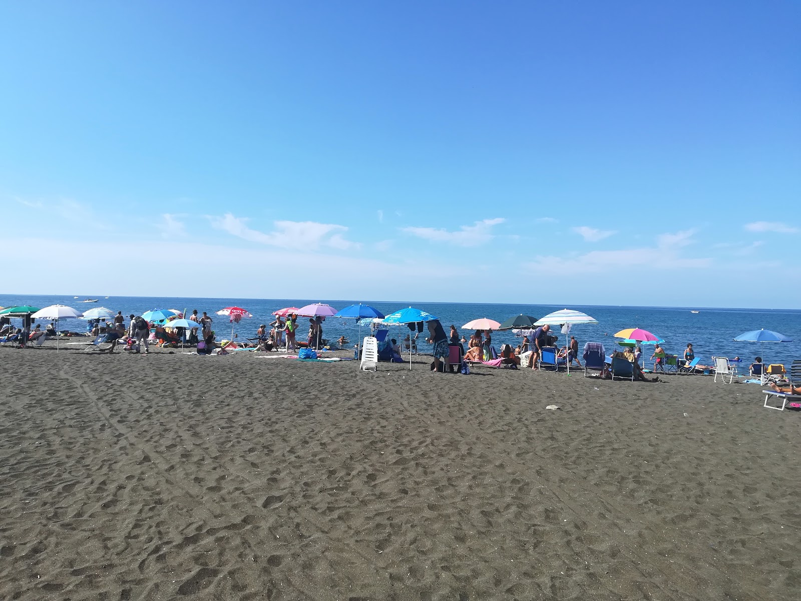 Spiaggia di Campo di Mare'in fotoğrafı ve yerleşim