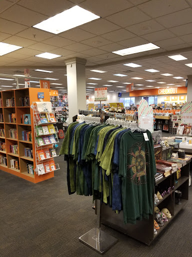 Used Book Store «2nd & Charles», reviews and photos, 3924 Baldwin Rd, Auburn Hills, MI 48326, USA