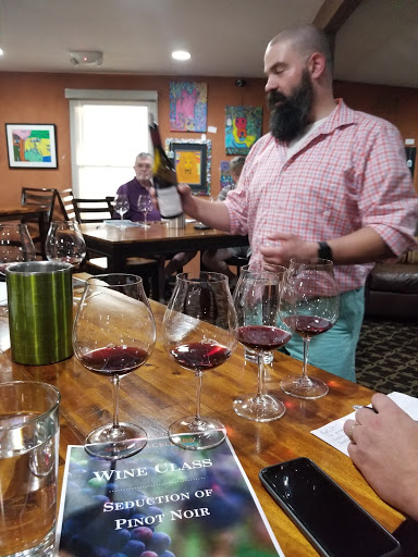 Wine Store «Sunfish Cellars Wine & Spirits», reviews and photos, 803 Sibley Memorial Hwy, St Paul, MN 55118, USA