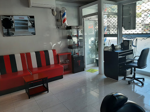 Yamal Barber Shop en La Jonquera, Girona