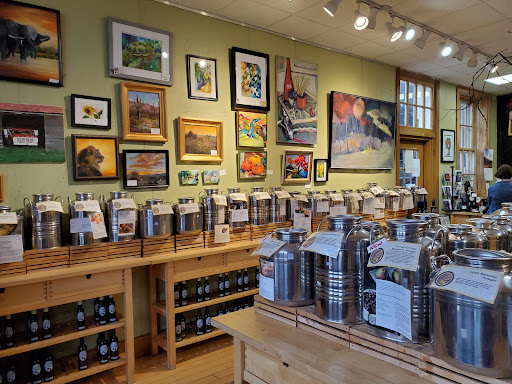 Olive Oil Bottling Company «The Olive Oil Shops», reviews and photos, 221 Broad St, Lake Geneva, WI 53147, USA