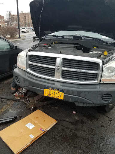 Auto Parts Store «AutoZone», reviews and photos, 160-20 Union Tpke, Fresh Meadows, NY 11366, USA