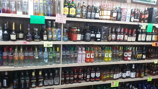 Liquor Store «Payless Liquor», reviews and photos, 1512 Florence St, Aurora, CO 80010, USA