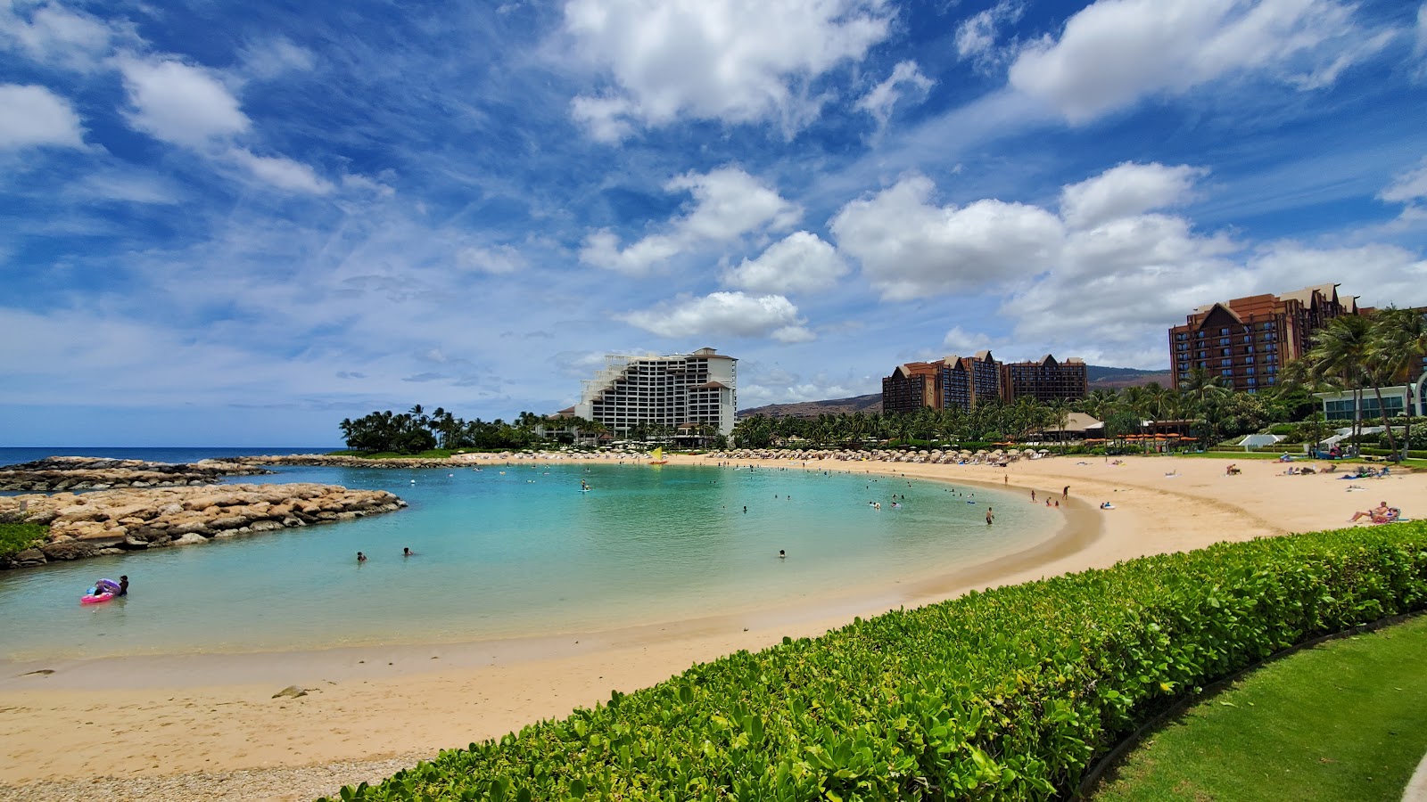 Ko Olina Lagoon II海滩的照片 带有明亮的细沙表面