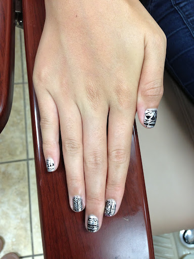 Nail Salon «AZ Tip & Toes Nails and Spa», reviews and photos, 15425 S 48th St # 106, Phoenix, AZ 85044, USA