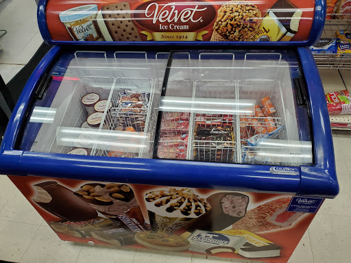 Wine Store «Sharon Square Wine Shop», reviews and photos, 5590 N High St, Worthington, OH 43085, USA