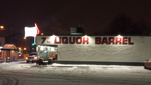 Liquor Store «Liquor Barrel 7th Street», reviews and photos, 665 7th St W, St Paul, MN 55102, USA